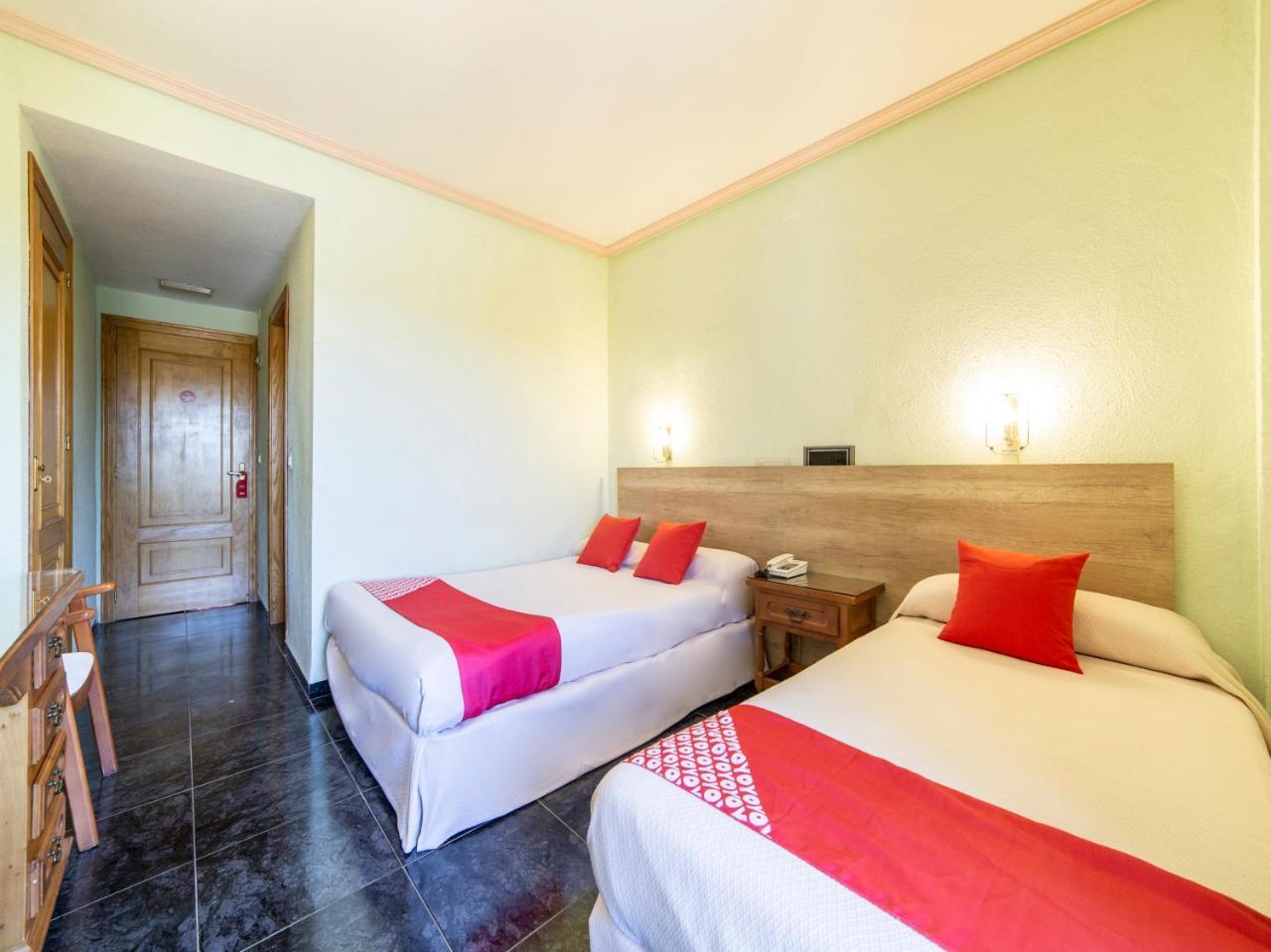 Hotel El Prado By Vivere Stays Carrascosa del Campo Zewnętrze zdjęcie