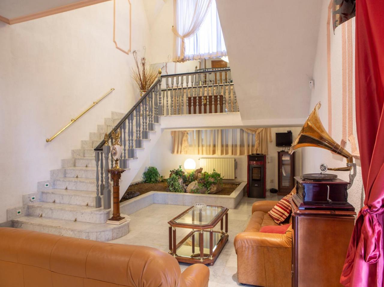 Hotel El Prado By Vivere Stays Carrascosa del Campo Zewnętrze zdjęcie