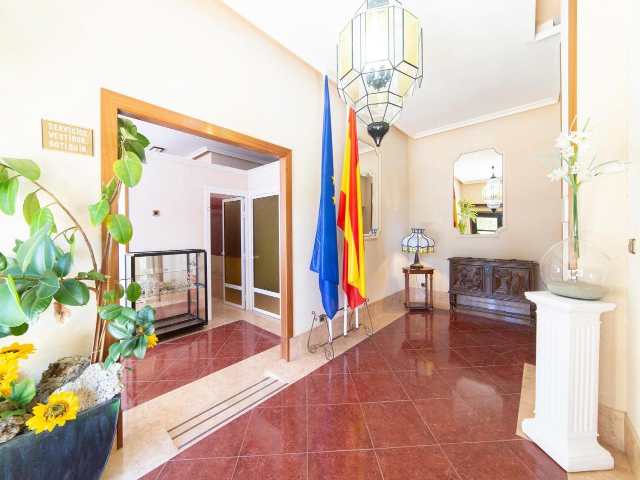 Hotel El Prado By Vivere Stays Carrascosa del Campo Zewnętrze zdjęcie
