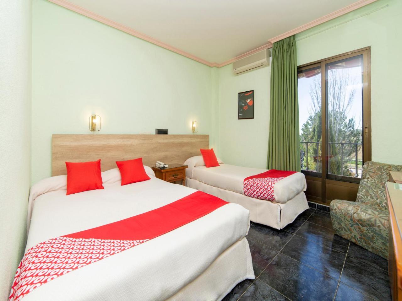 Hotel El Prado By Vivere Stays Carrascosa del Campo Zewnętrze zdjęcie